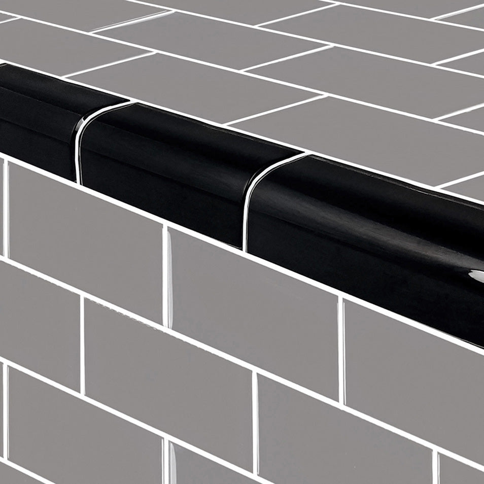Subway Series Glass Bullnose Trim (per Linear Ft) – Black